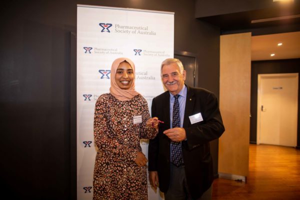 Emeritus Professor Lloyd Sansom AO presents Wala Hamid Haj Ali with the 2018 PSA Gold Medal